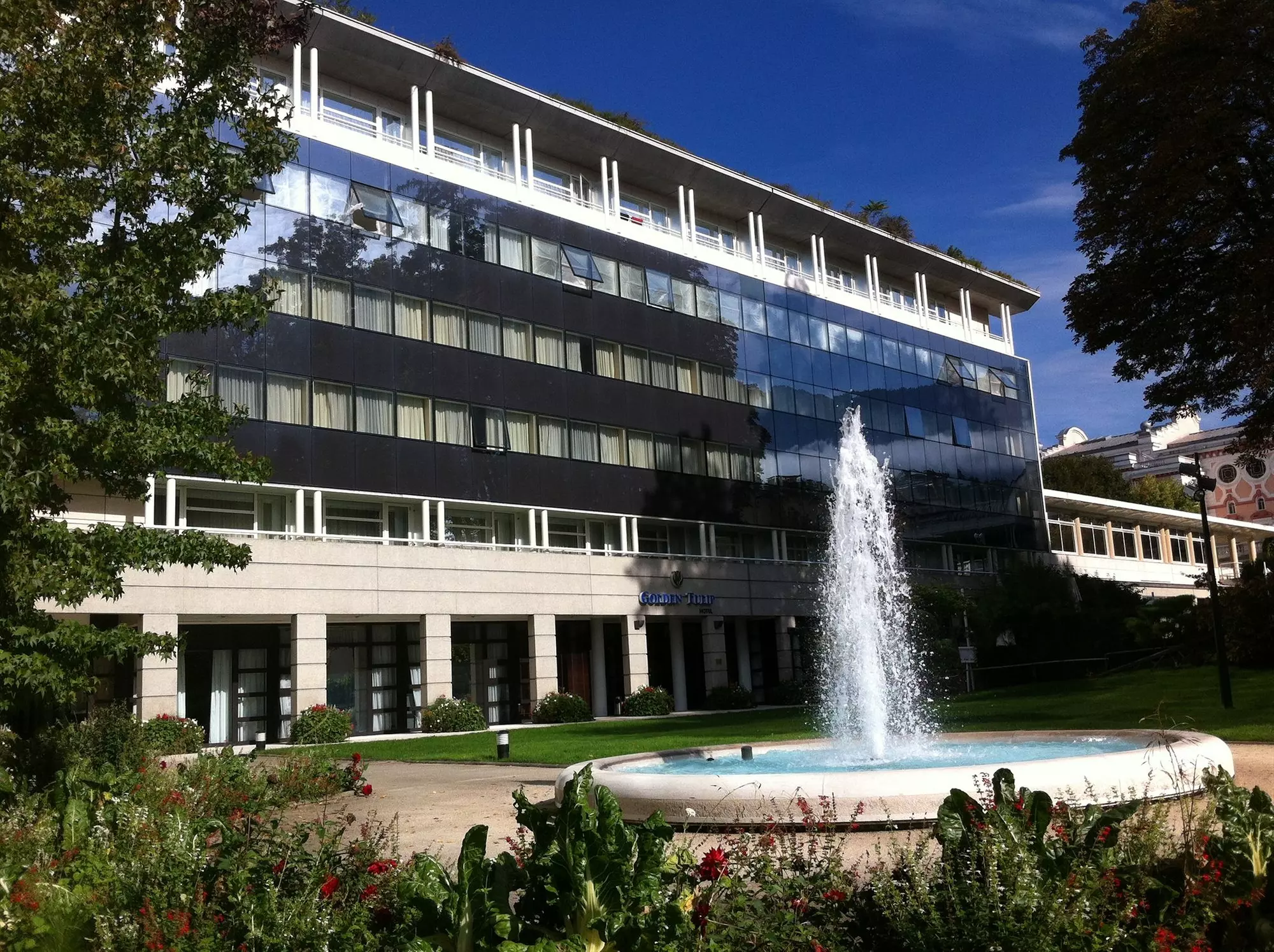 Golden Tulip Aix les Bains - Primary Image