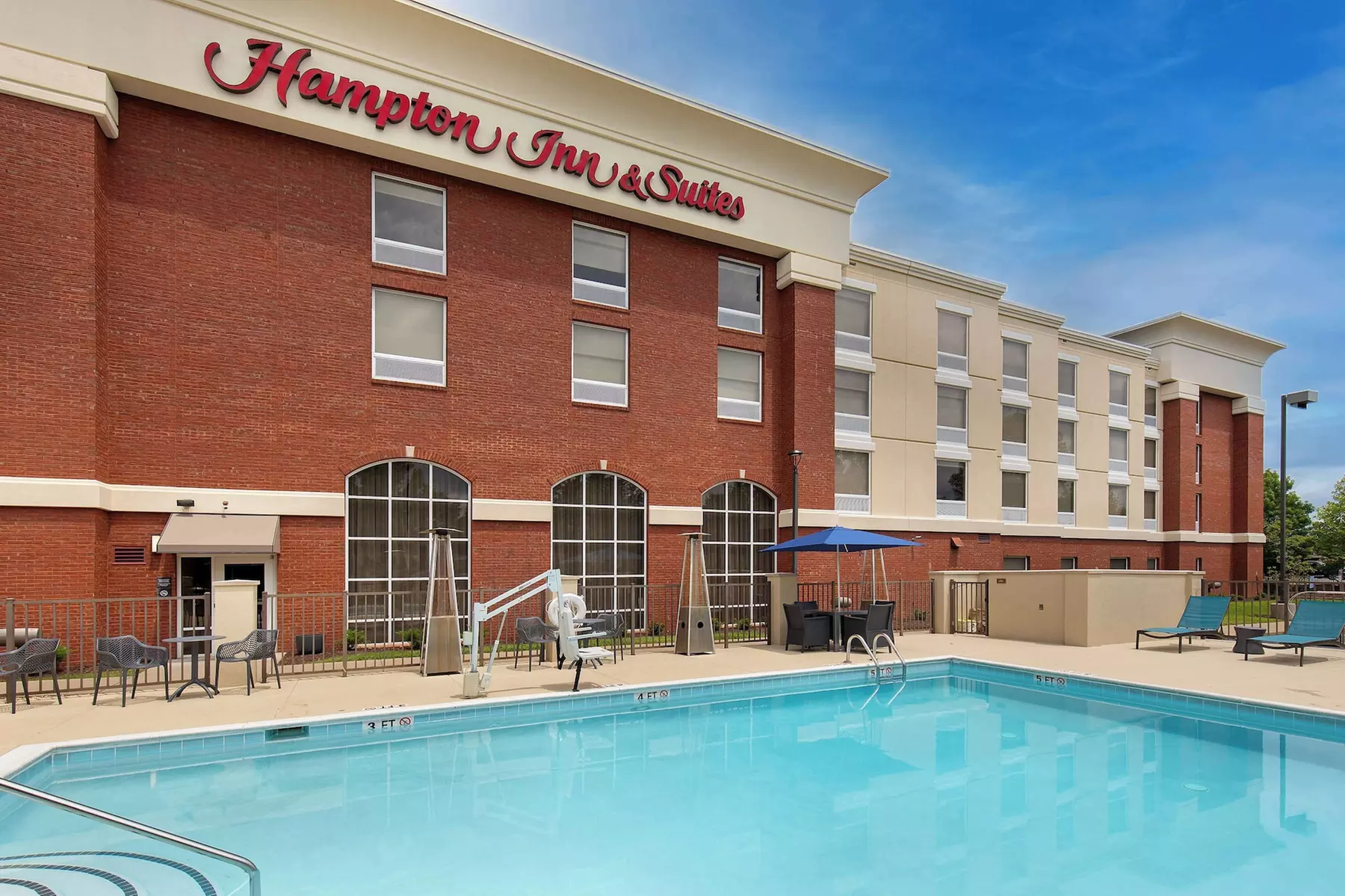 Hampton Inn & Suites Murfreesboro - Primary Image