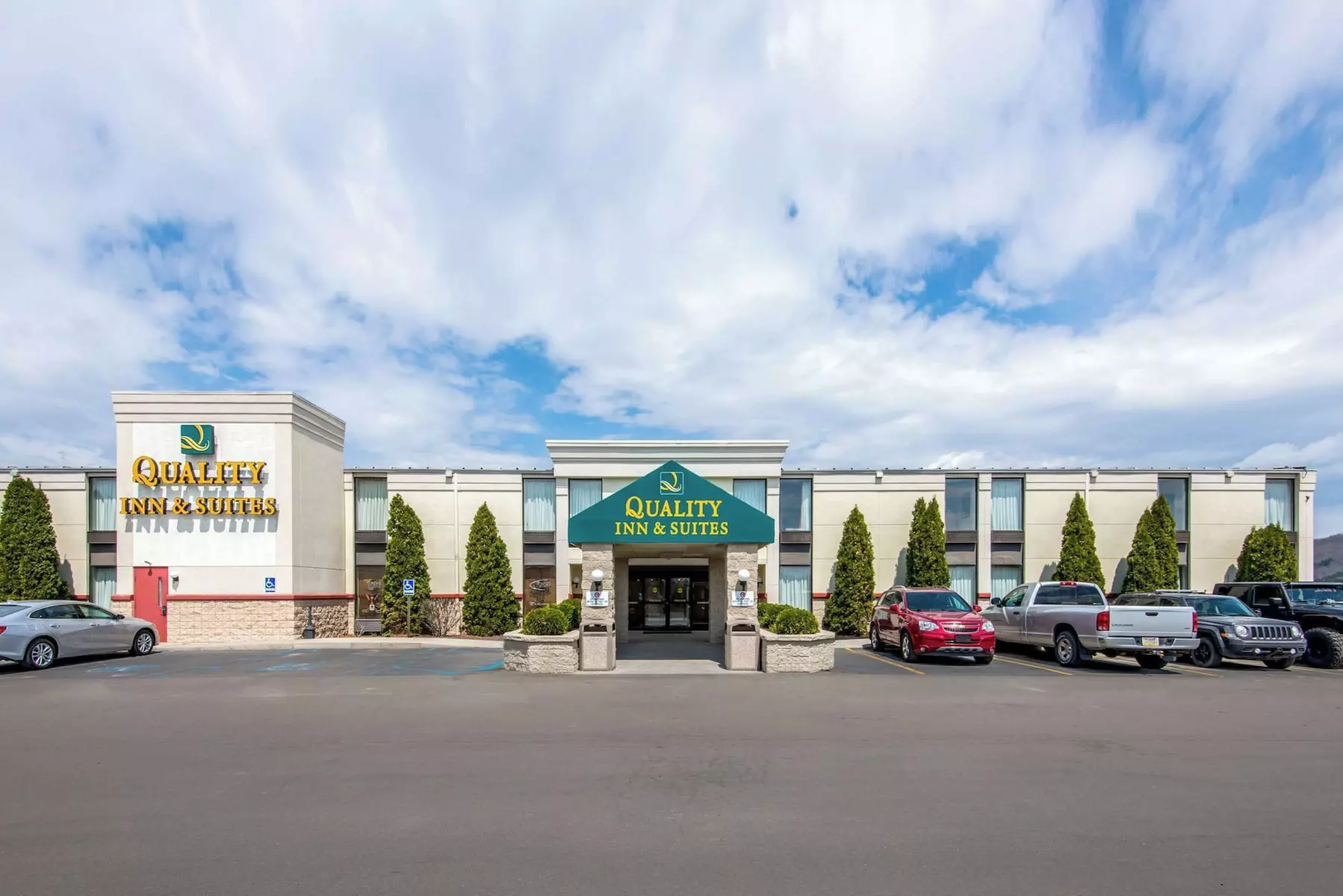Quality Inn & Suites Mansfield - Primary Image