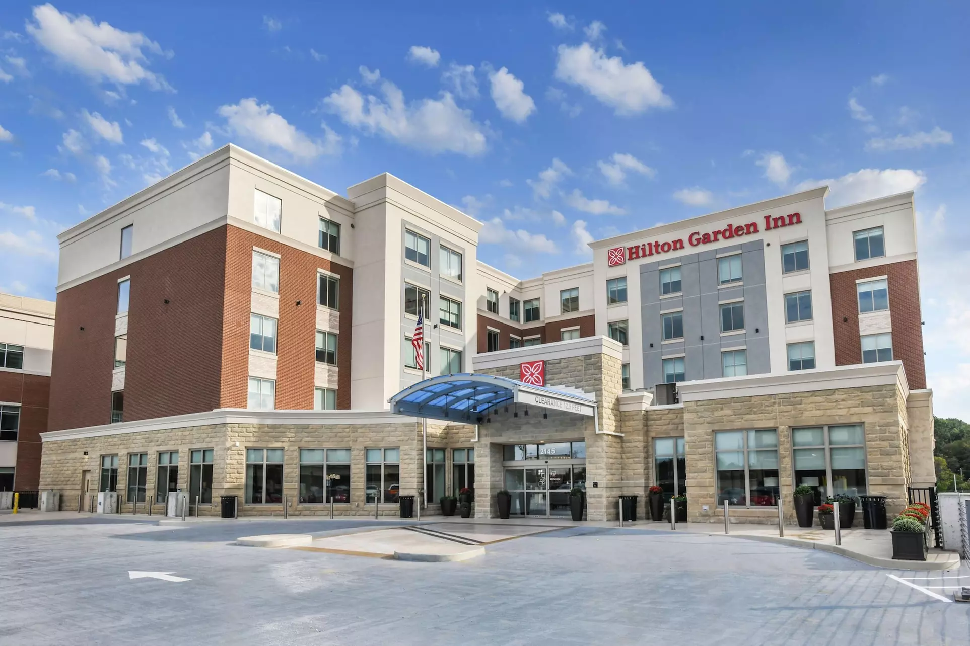 Hilton Garden Inn Cincinnati Midtown - Primary Image