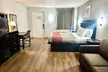 Red Carpet Inn Norwalk - Second Medium