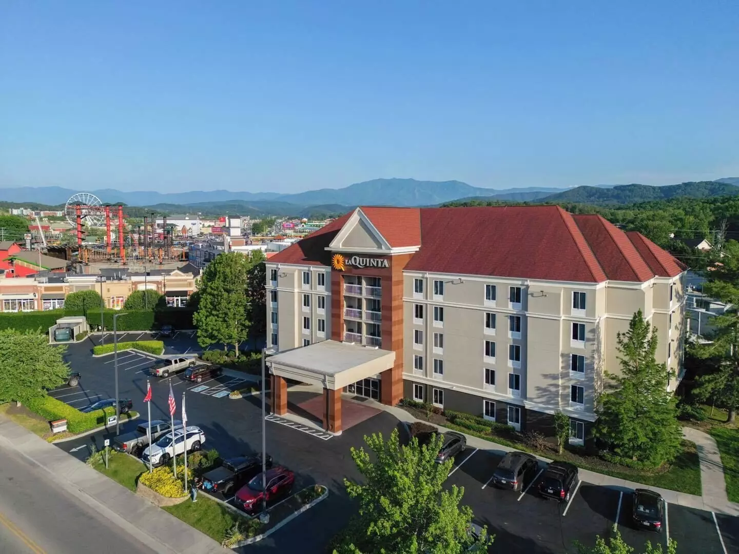 La Quinta Inn & Suites by Wyndham Pigeon Forge - Primary Image