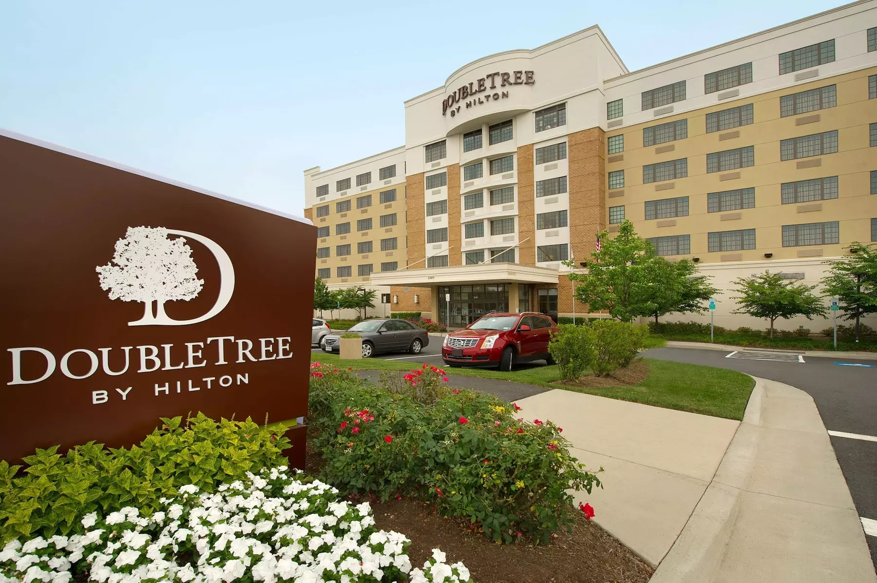 DoubleTree by Hilton Sterling - Dulles Airport - Primary Image