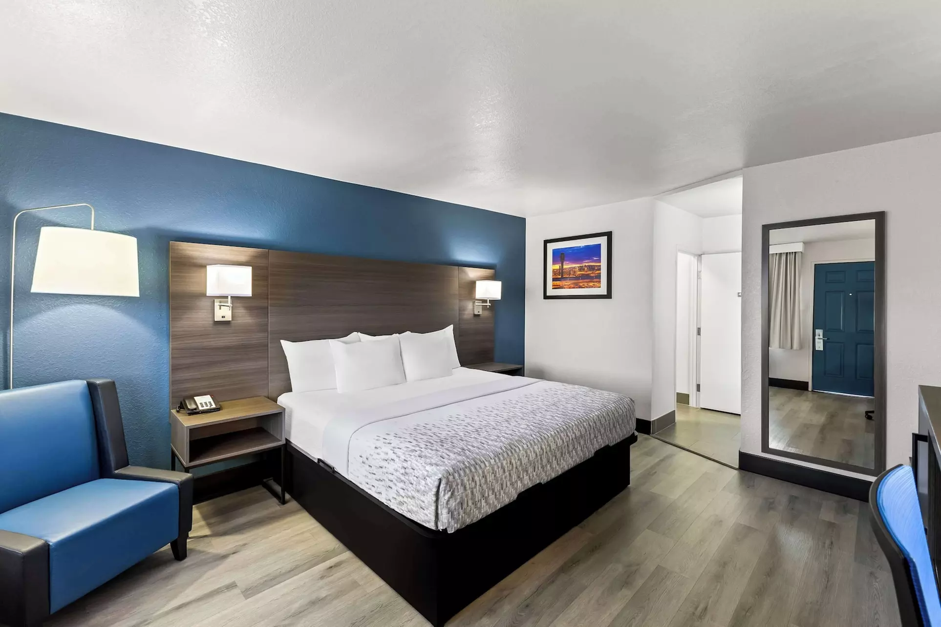 SureStay Hotel by Best Western Phoenix Airport - Primary Image