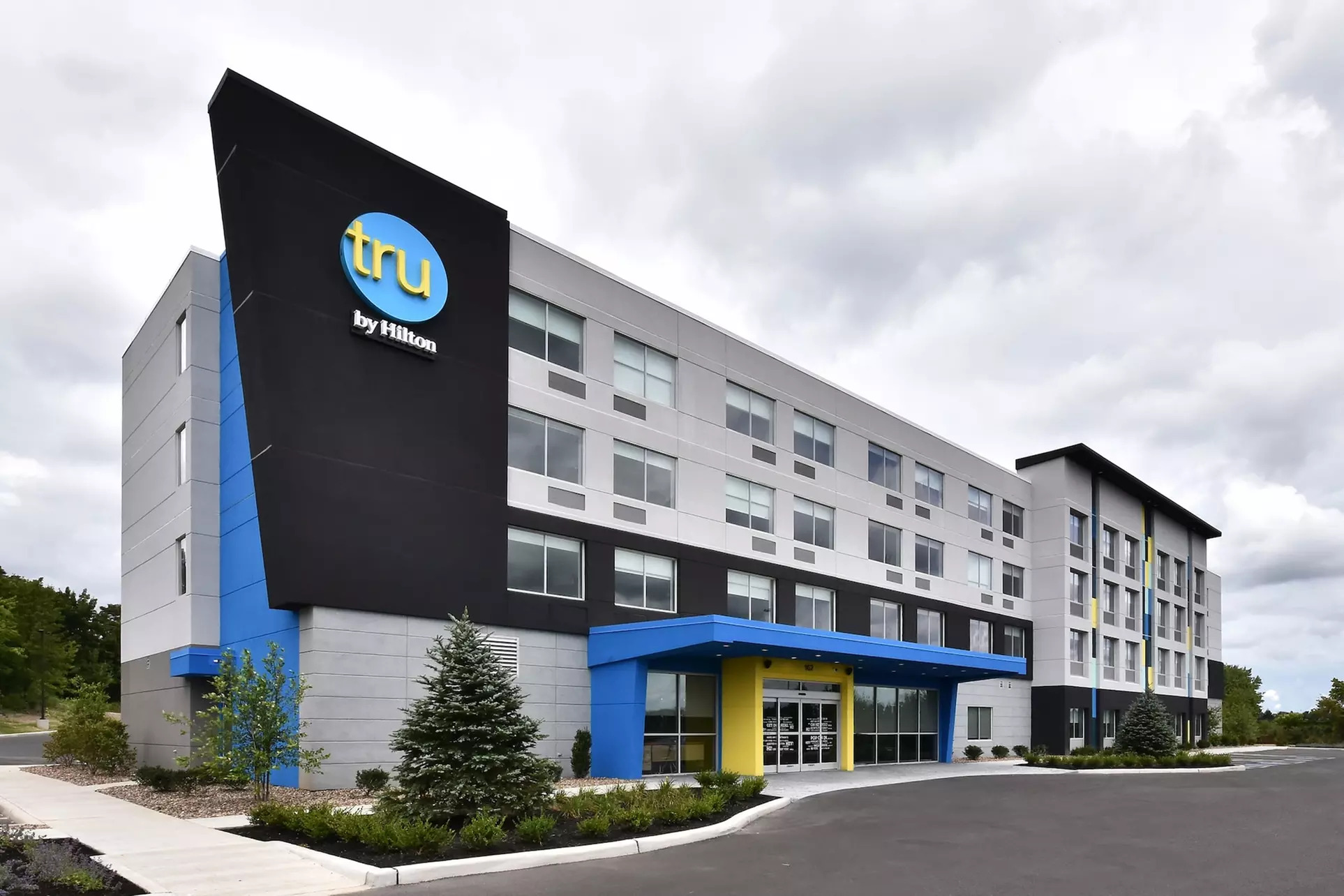 Tru by Hilton Beckley - Primary Image