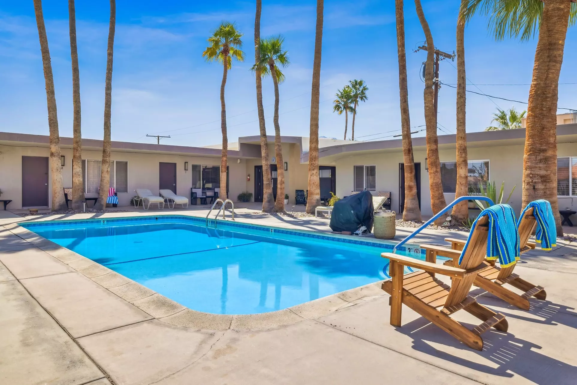 Lido Palms Resort and Spa - Primary Image