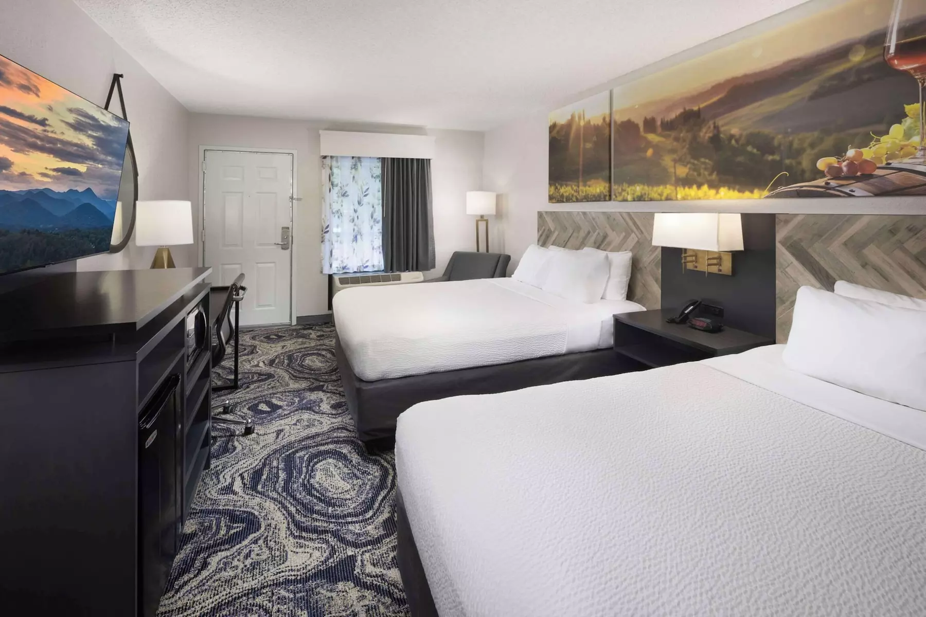 Clarion Pointe Biltmore Village - Primary Image