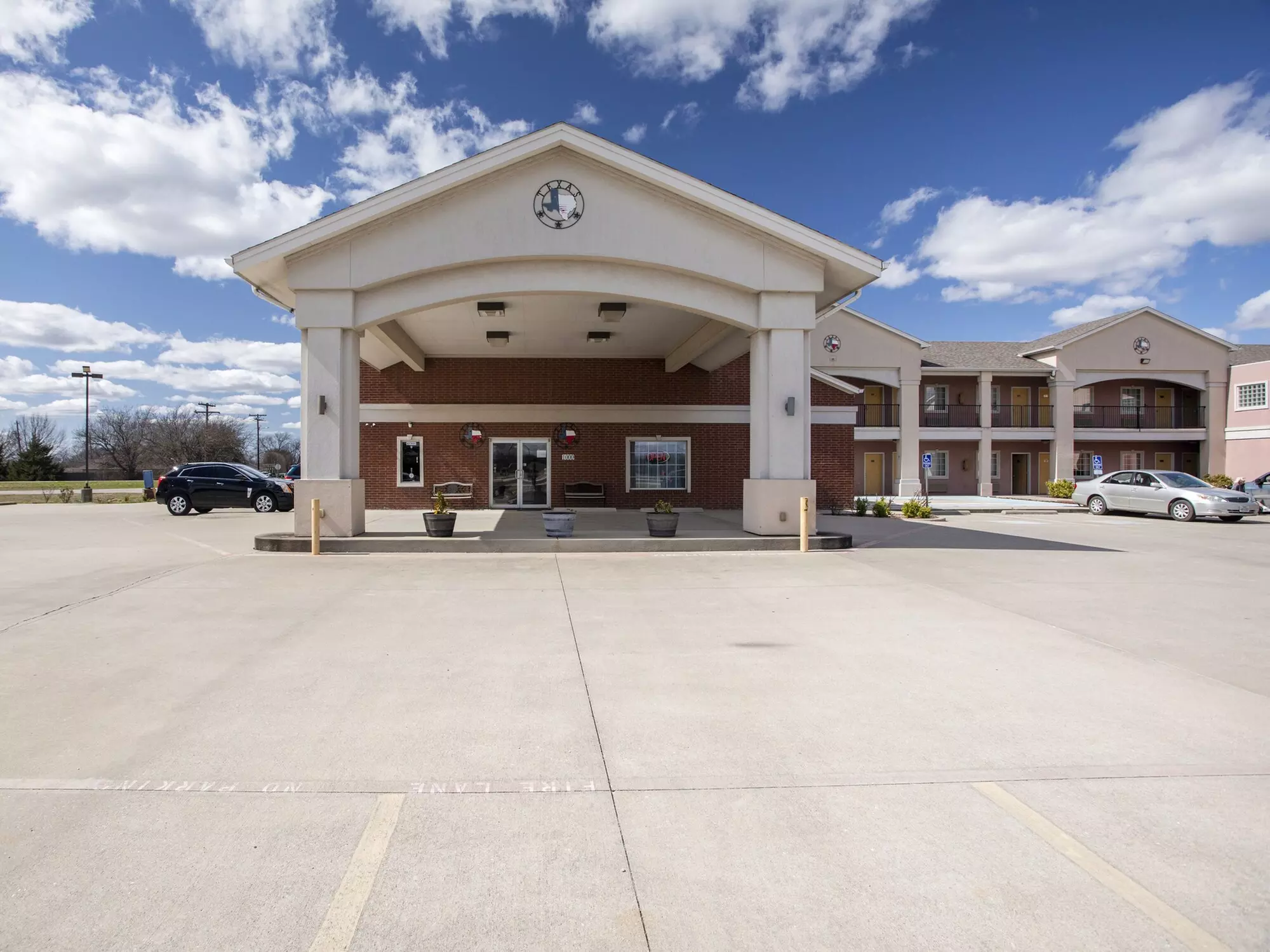 OYO Hotel Valley View TX, I-35 - Primary Image