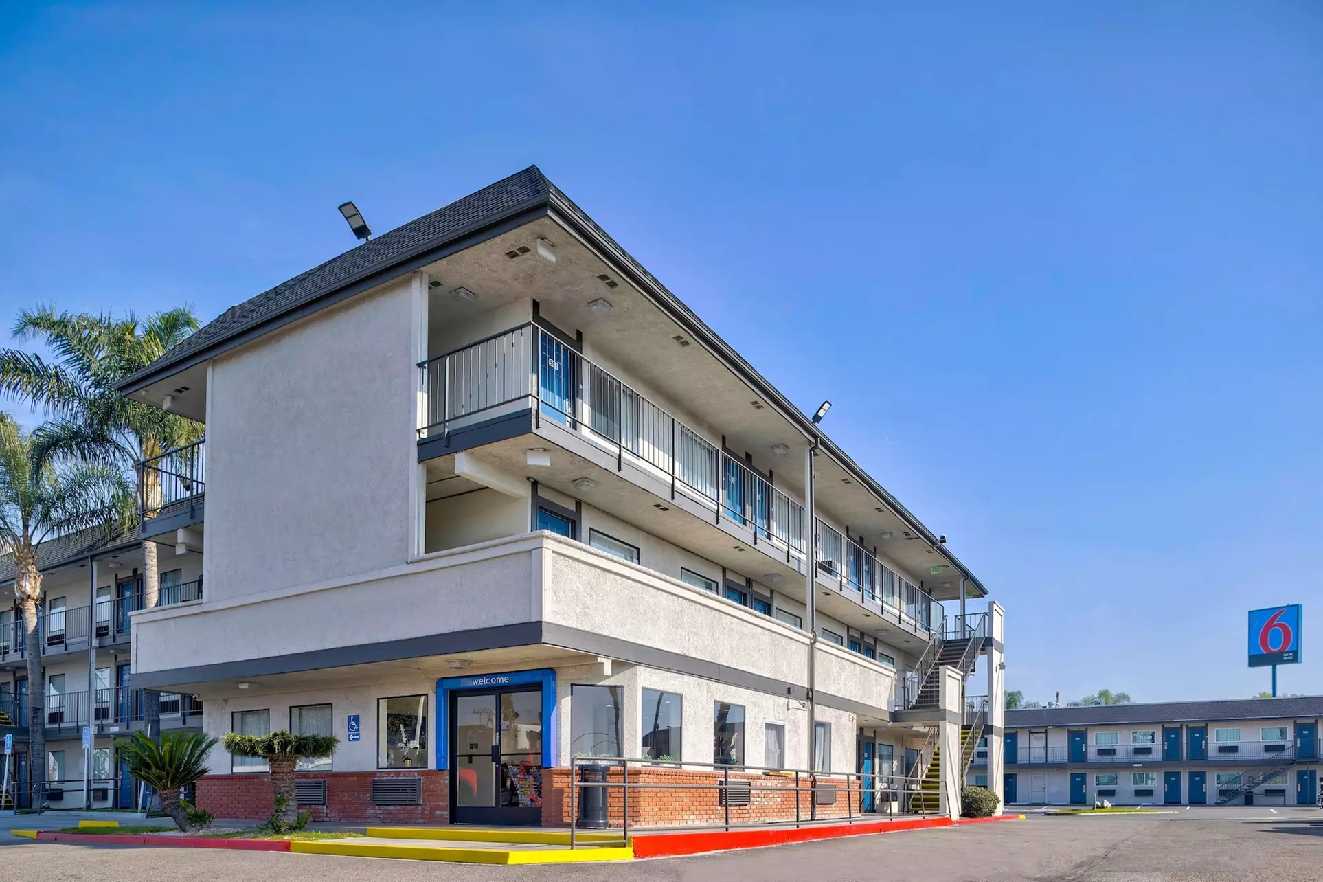 Motel 6 Anaheim, CA - Fullerton East - Primary Image
