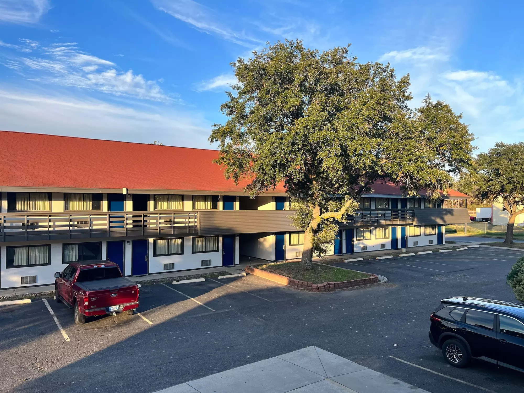 Studio 6 Suites Shreveport, LA – Industrial Loop - Primary Image