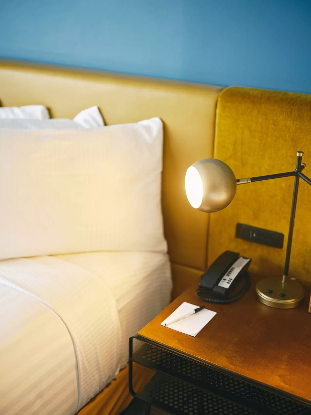 Hotel Julian - Primary Image