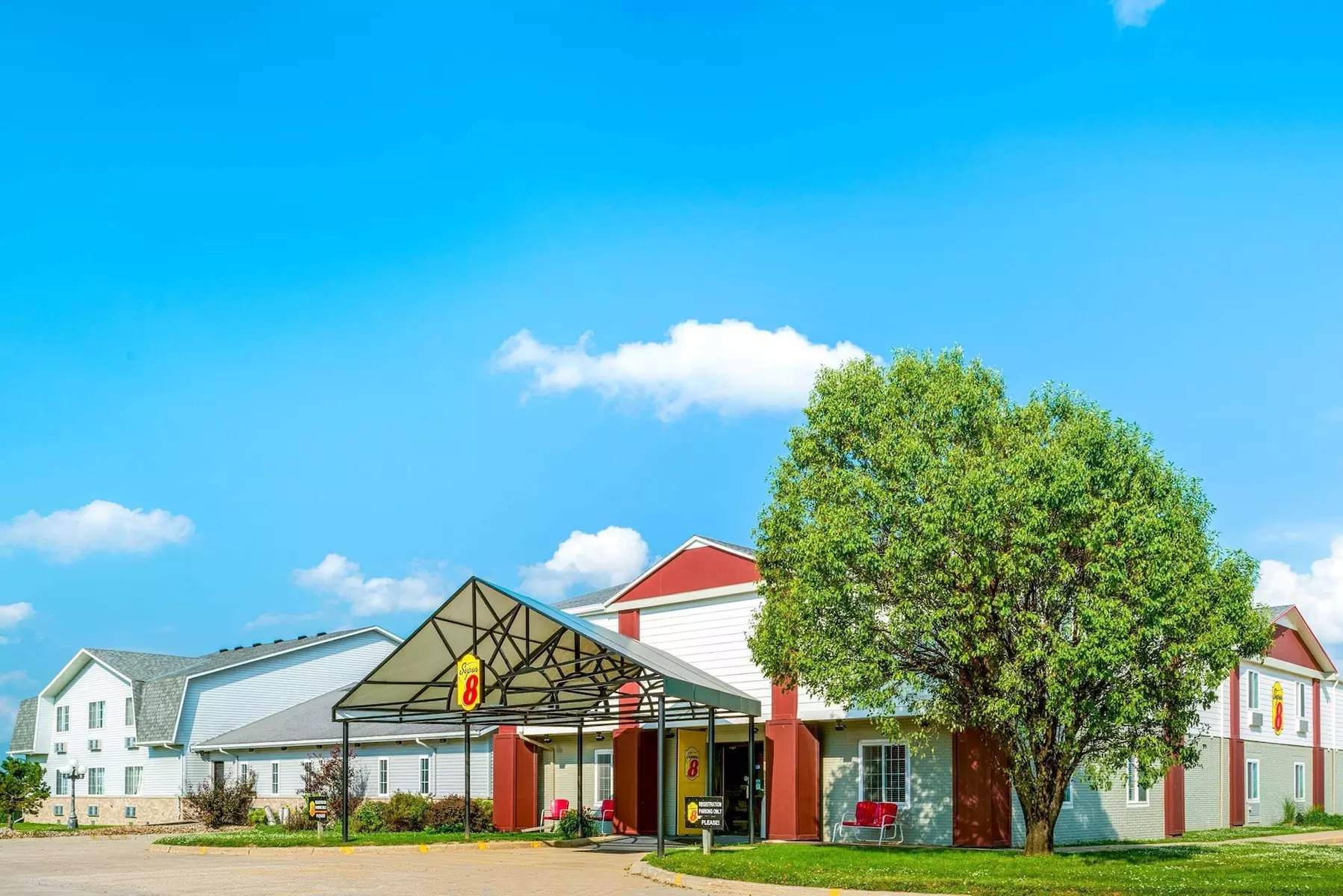 Super 8 by Wyndham Walnut - Primary Image