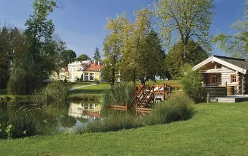 HERTELENDY KASTELY - Primary Image