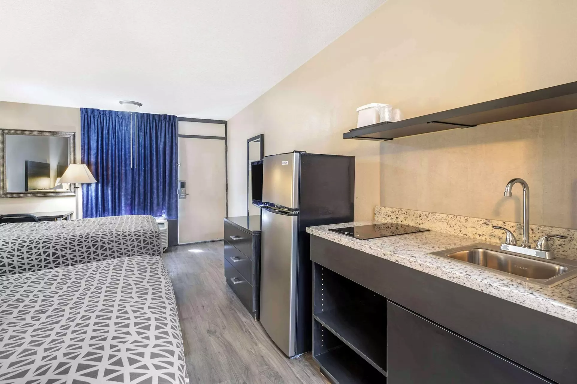 Suburban Studios International Drive - Primary Image