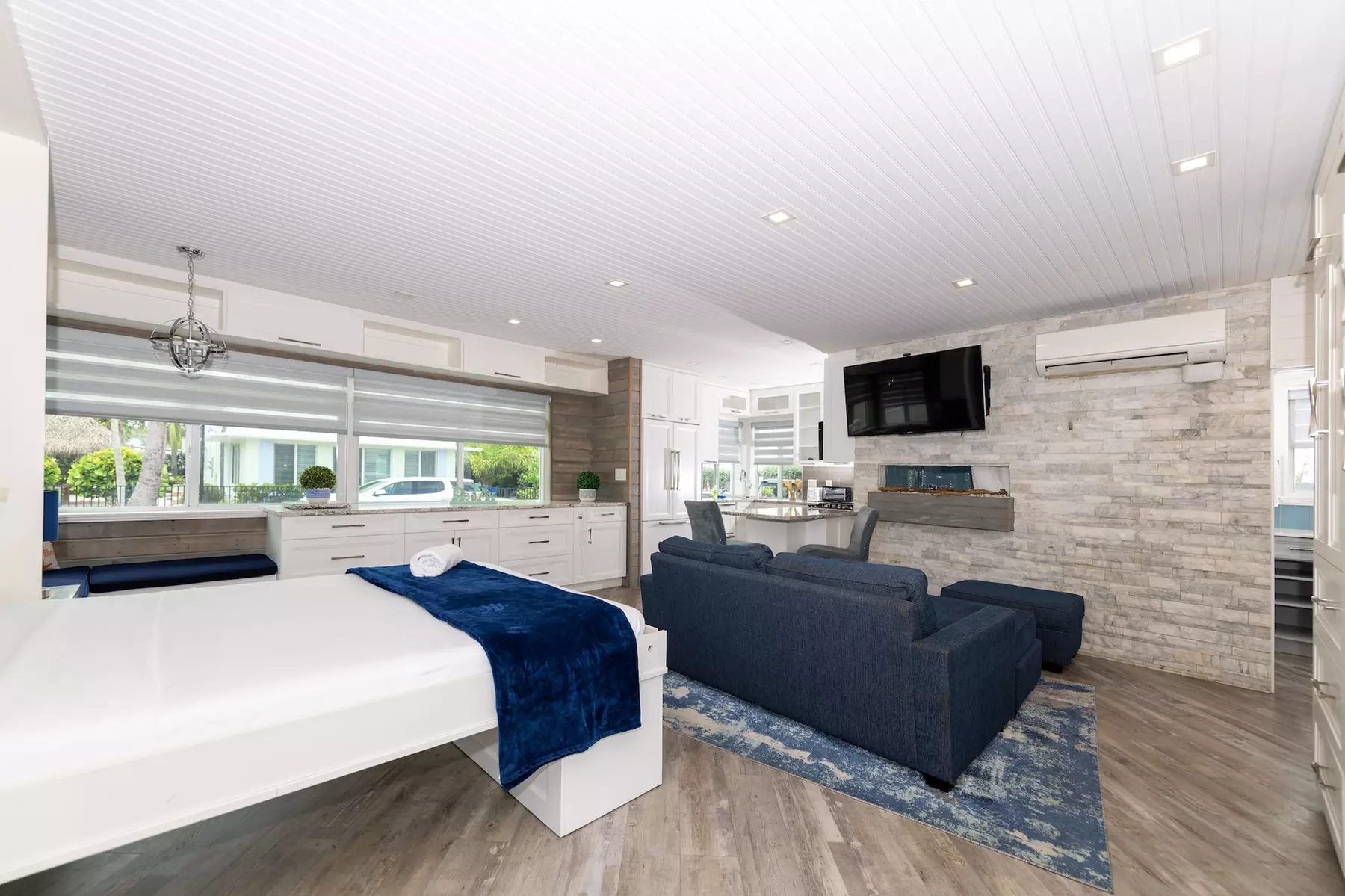 Tropic Isle Boutique Hotel - Primary Image