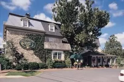 GOLDEN PLOUGH INN AT PEDDLERS - Primary Image