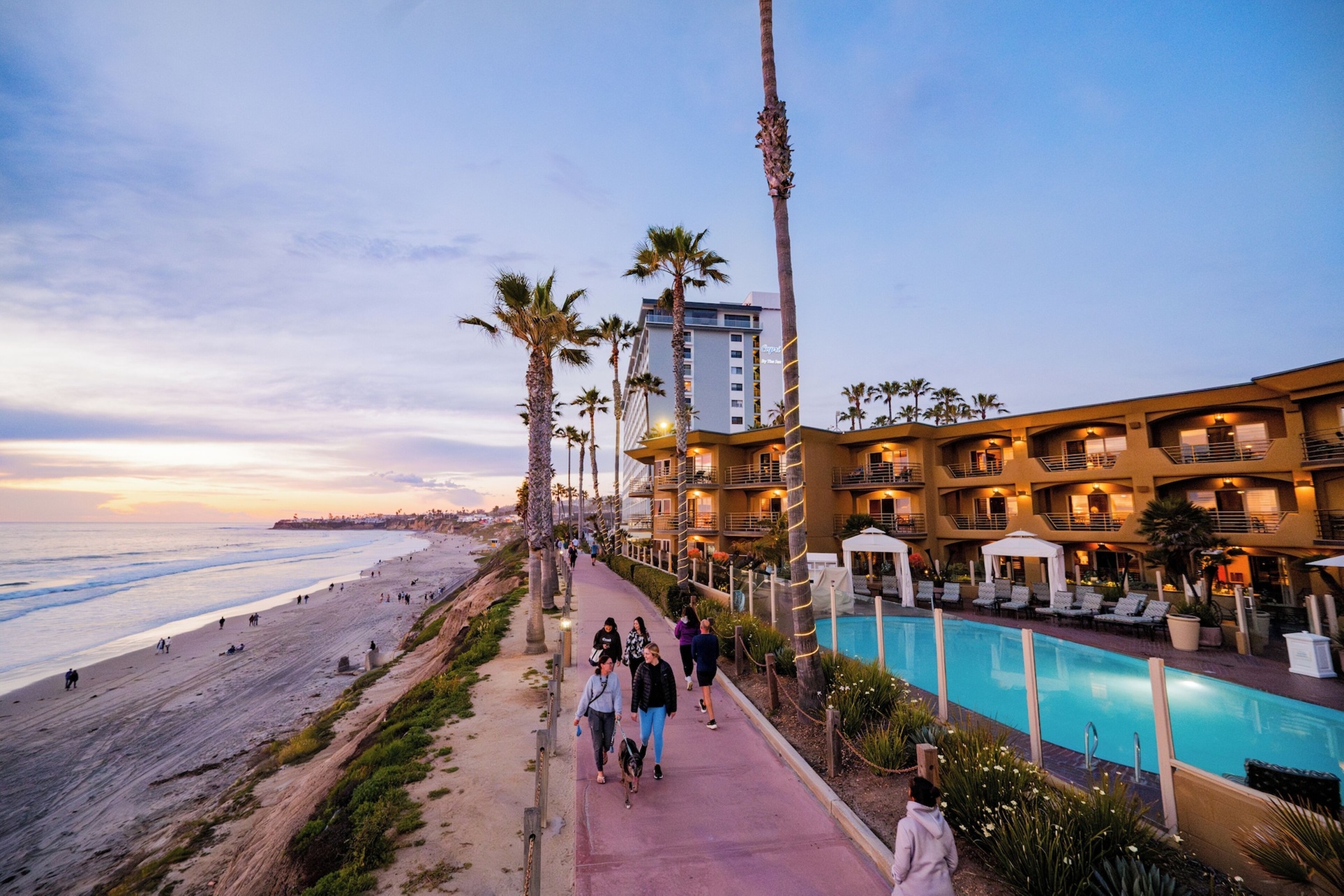 Pacific Terrace Hotel
