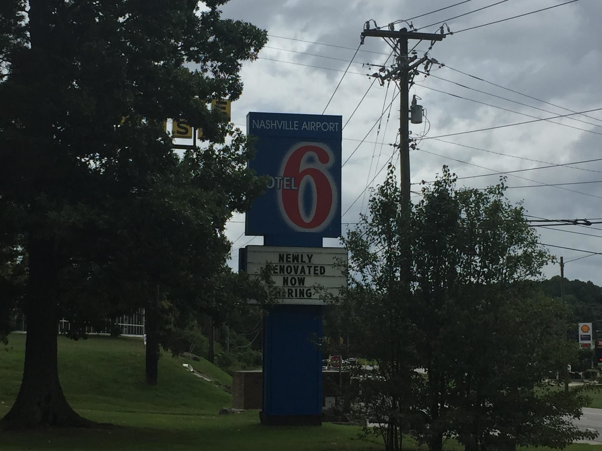 Motel 6 Nashville, TN - Airport