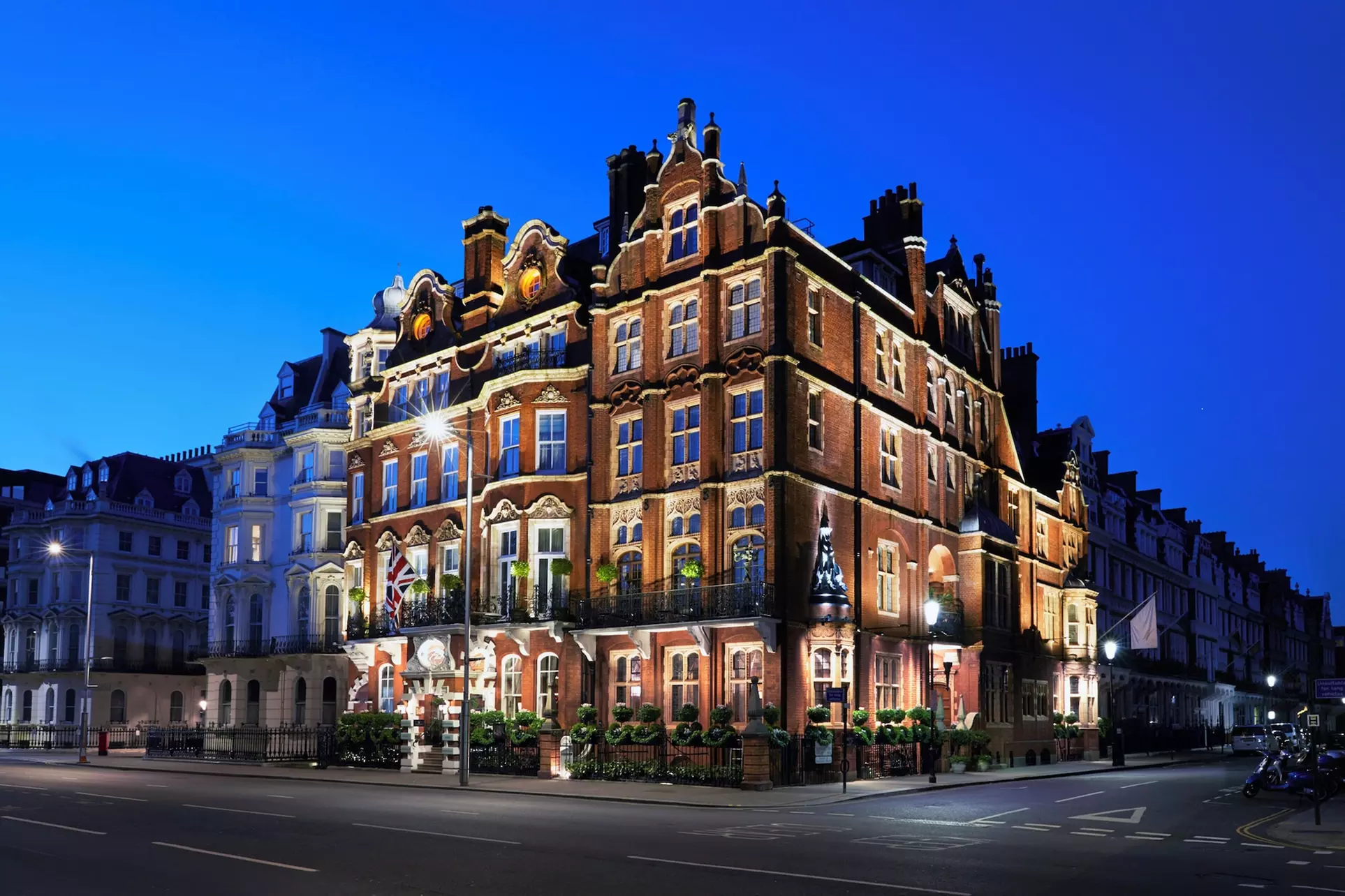 The Milestone Hotel - Primary Image
