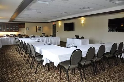 BEST WESTERN PLUS DRYDEN HTL - Image 6