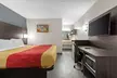 Econo Lodge - Second Medium