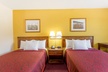 Days Inn by Wyndham Tappahannock - Second Medium