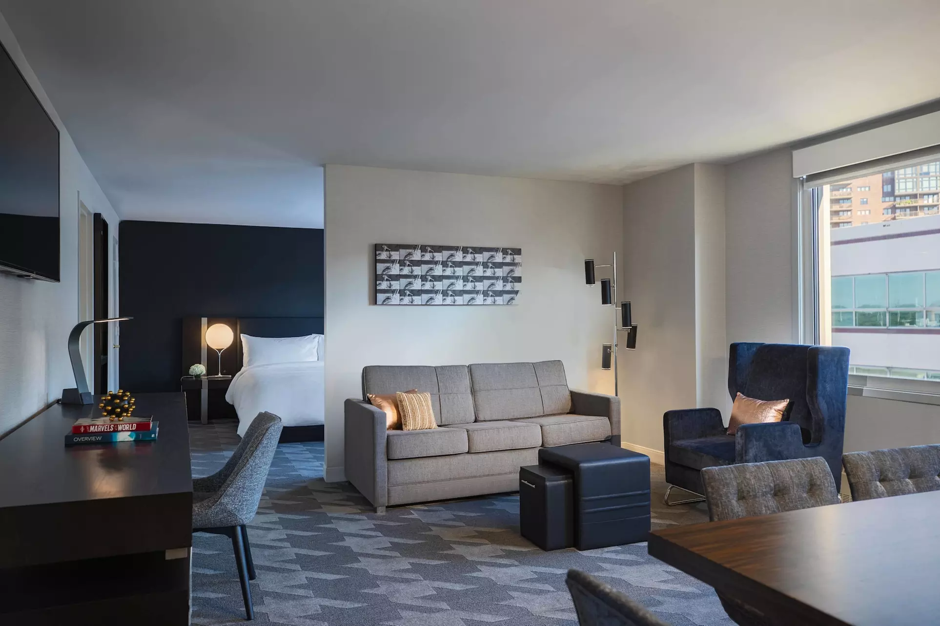 Renaissance Des Moines Savery Hotel - Primary Image