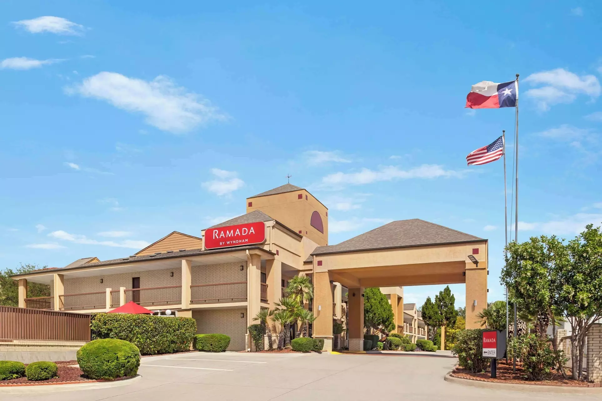 Ramada by Wyndham San Antonio Near SeaWorld/Lackland AFB - Primary Image