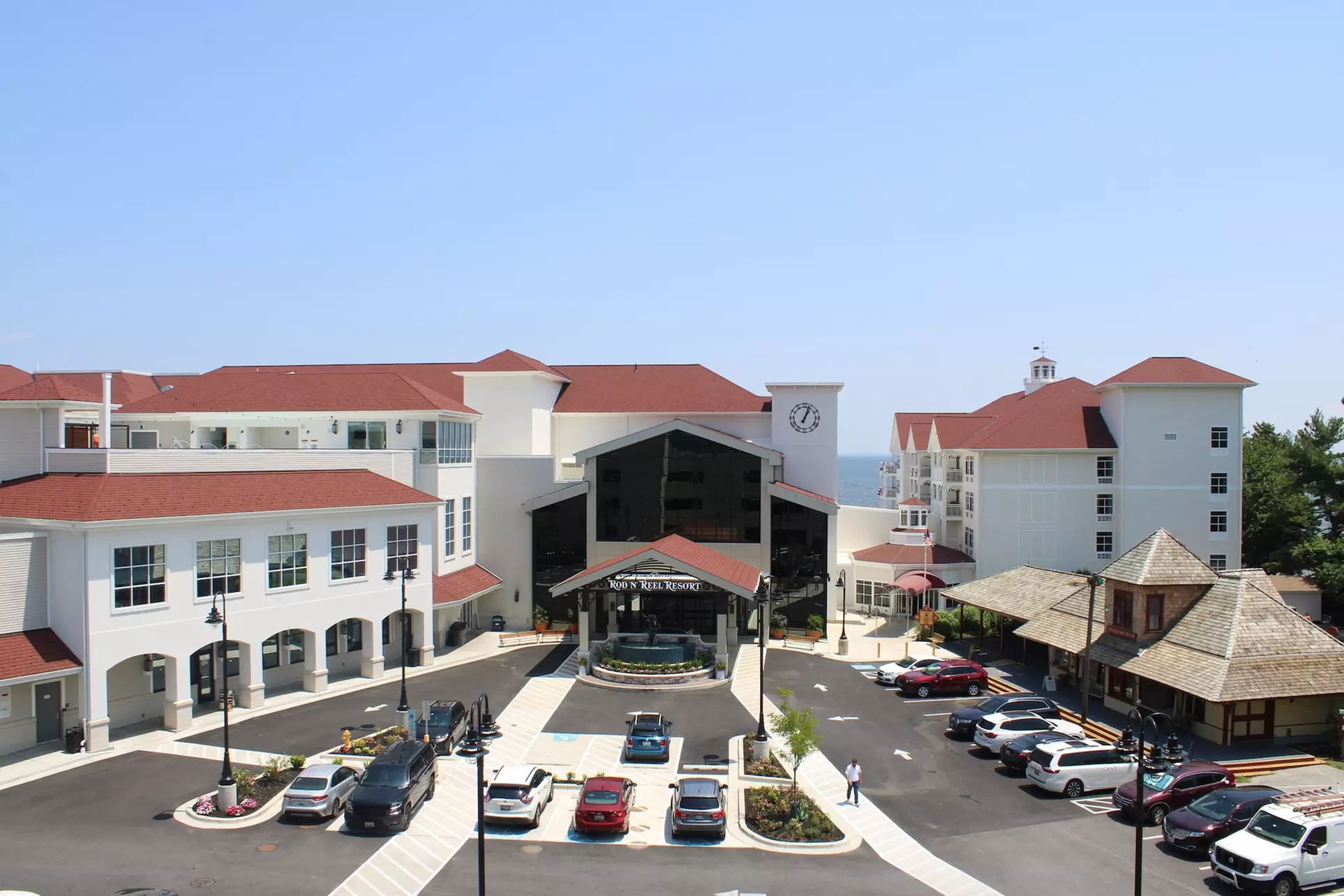 Rod 'N' Reel Resort - Primary Image