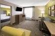 La Quinta Inn & Suites by Wyndham Atlanta Stockbridge - Second Medium