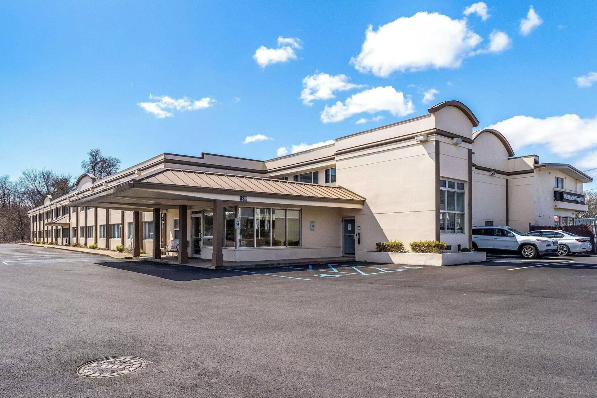 Days Inn by Wyndham Albany SUNY - Primary Image
