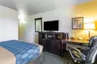 Econo Lodge - Second Medium