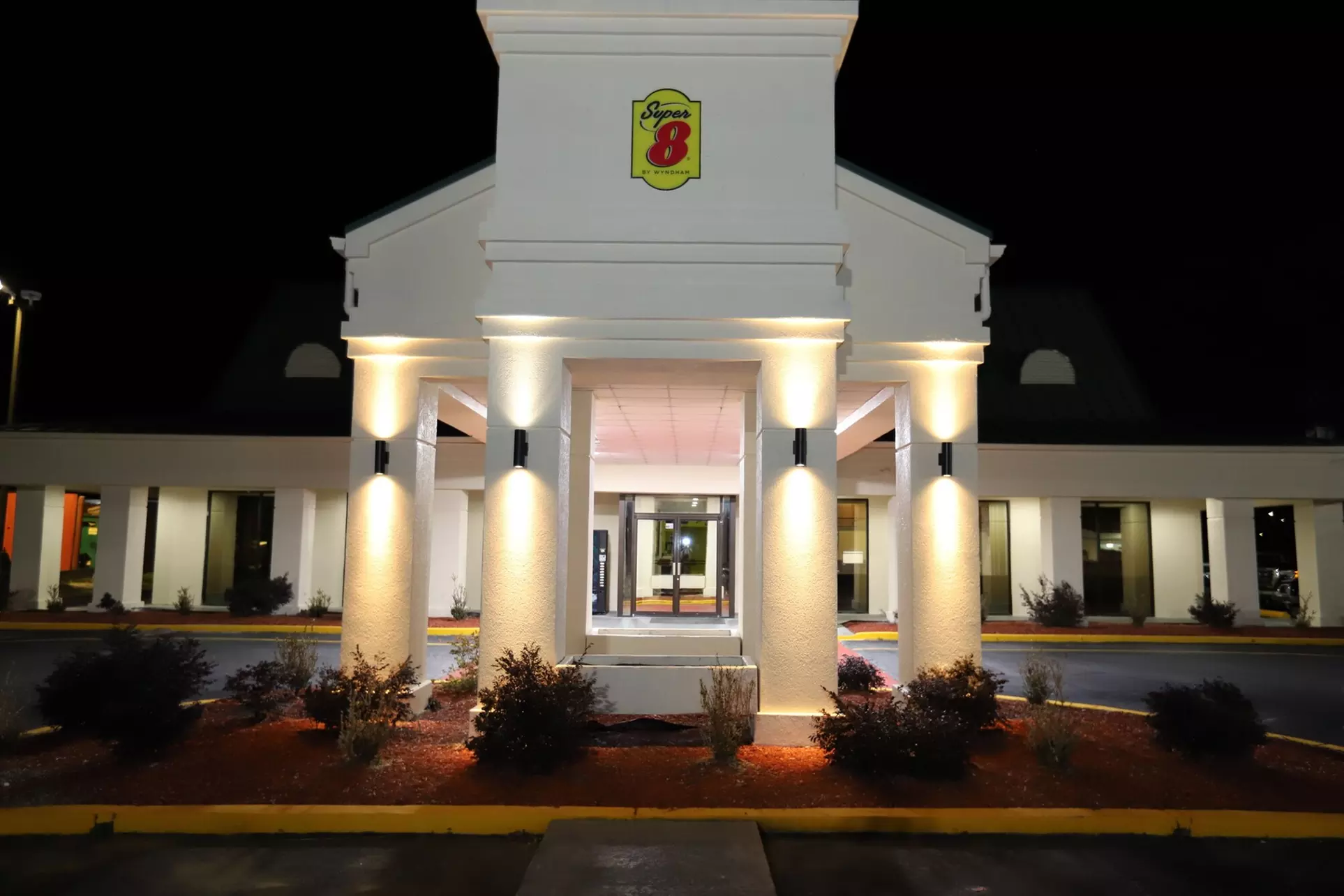 Super 8 by Wyndham Florence SC I-95 North / Hwy 76 - Primary Image