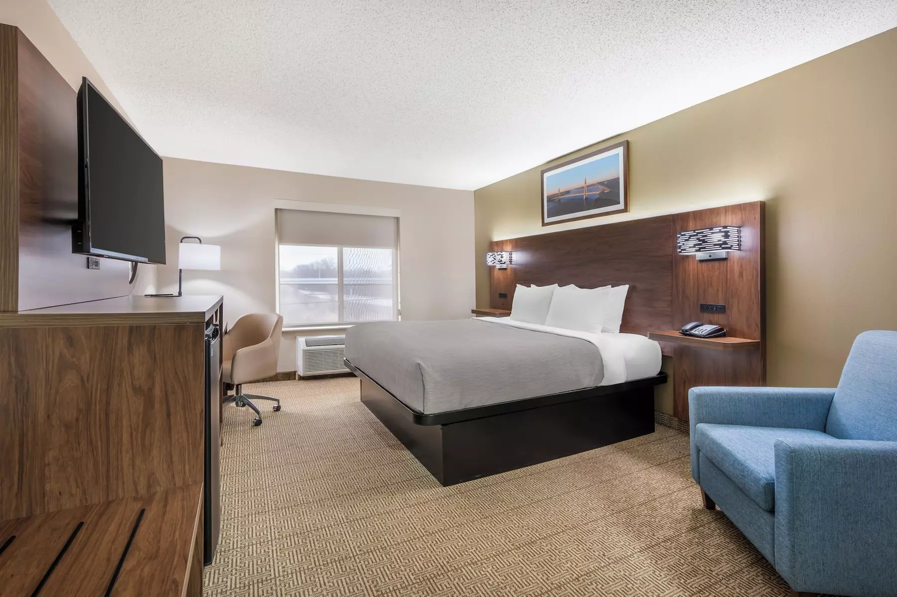 Quality Inn & Suites Rockport - Owensboro North (GOLD AWARD WINNER) - Primary Image