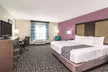 La Quinta Inn & Suites by Wyndham Loudon - Second Medium