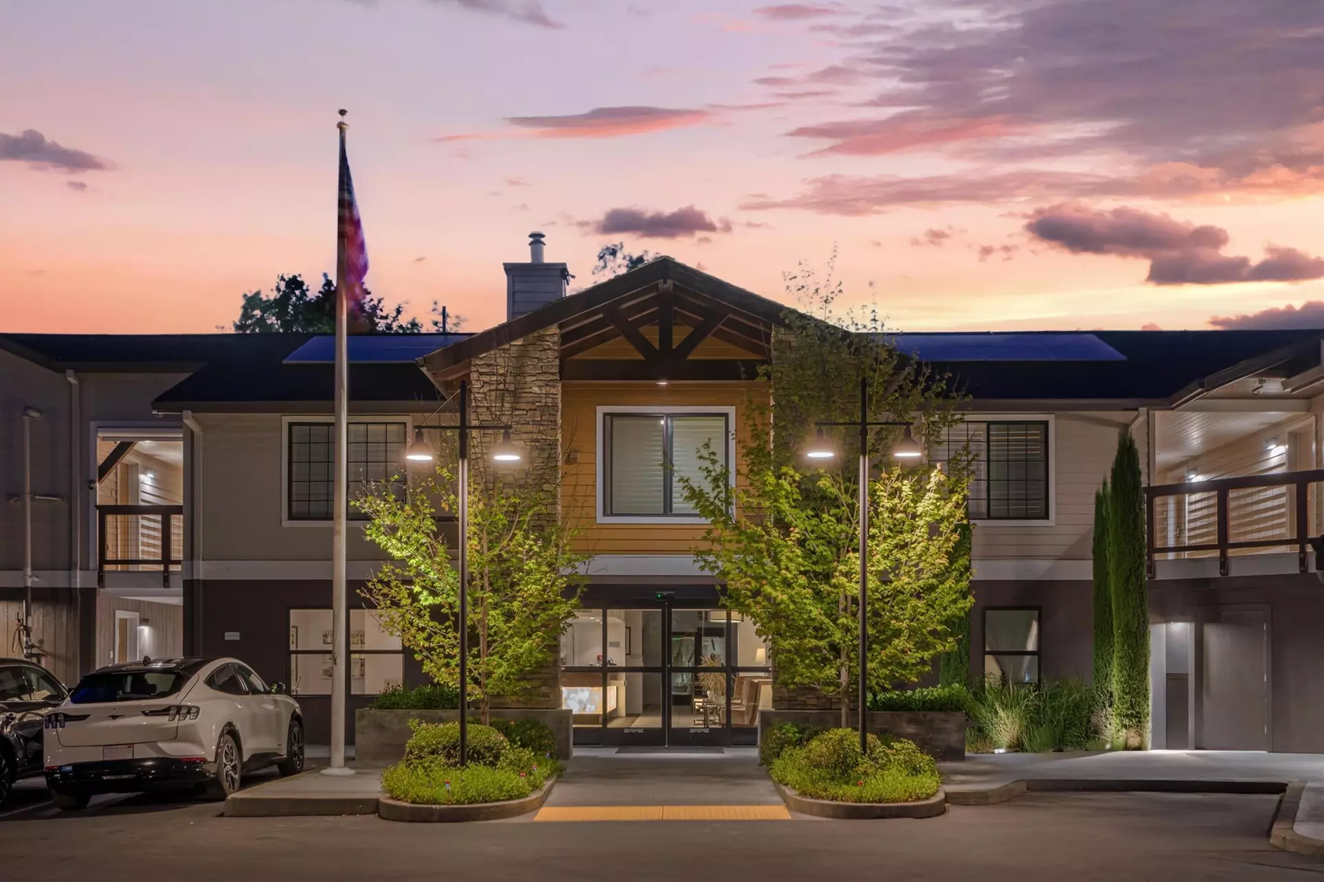 Best Western Plus Stevenson Manor - Primary Image