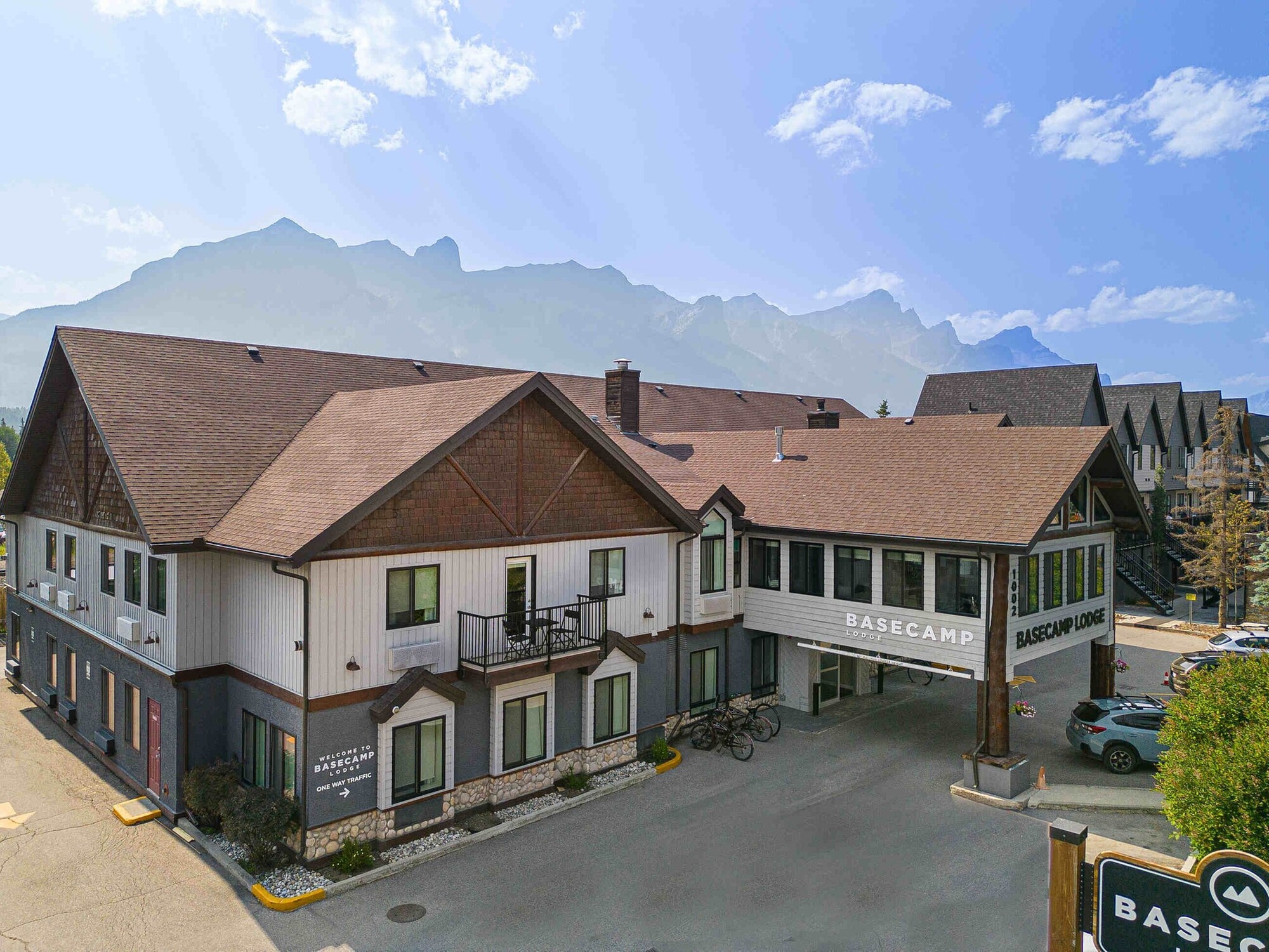 Basecamp Lodge Canmore