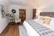 Hummingbird Estate Wine & Suites - Second Medium