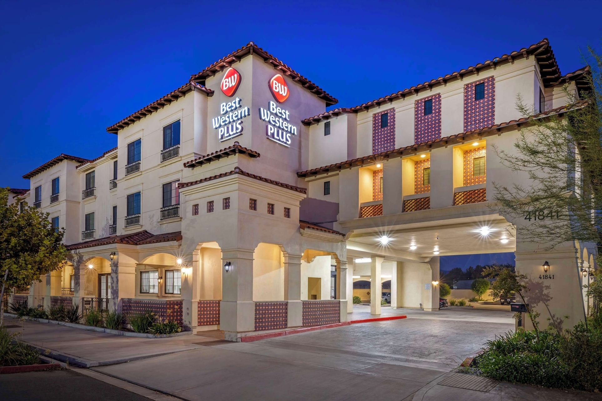 Best Western Plus Temecula Wine Country Hotel &Suites