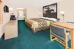 Super 8 by Wyndham Longview/I-20 - Second Medium