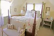 Gold Mountain Manor Bed and Breakfast - Second Medium