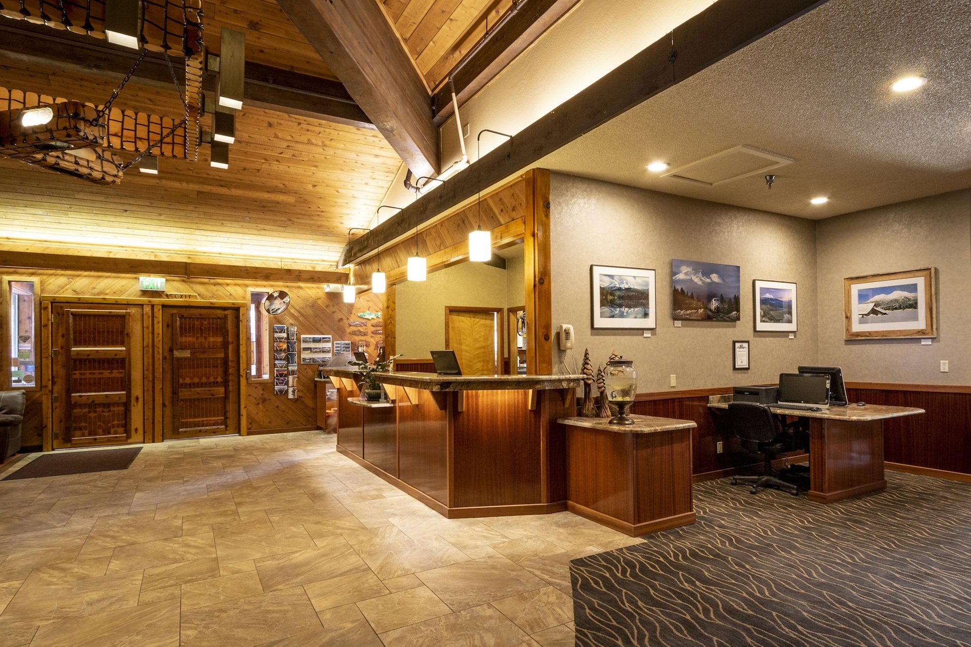 Best Western Plus Tree House
