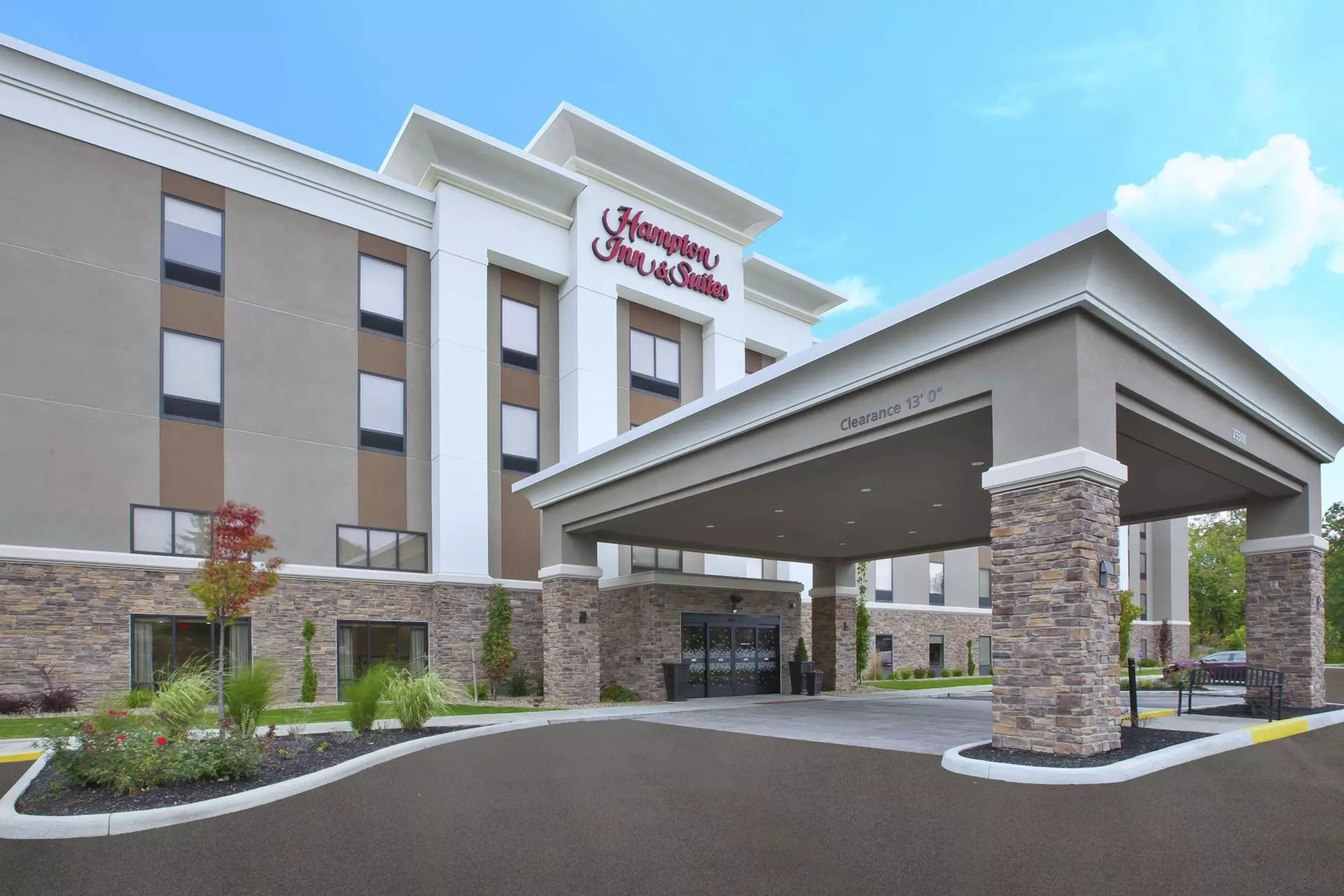 Hampton Inn & Suites Oakwood Village-Cleveland - Primary Image
