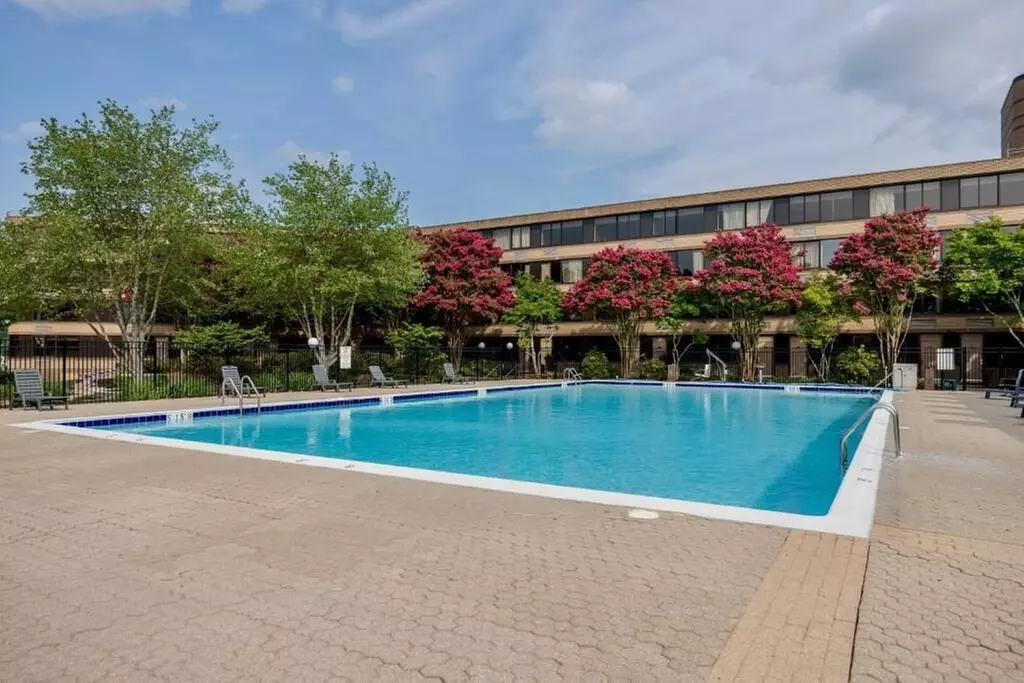 Solomons Inn Resort & Marina - Second Medium