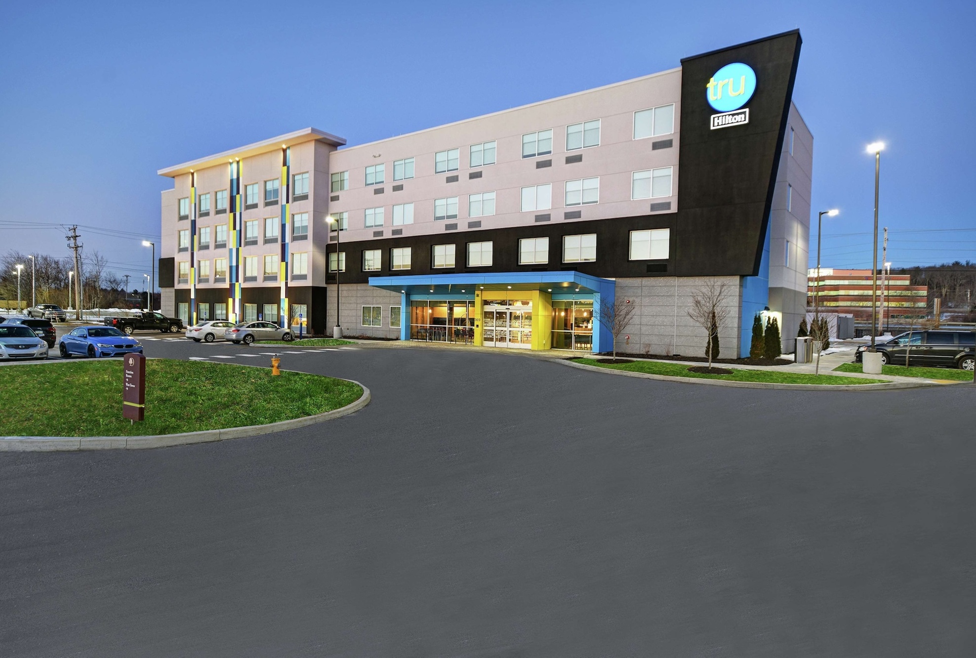 Tru by Hilton Portland Airport Area