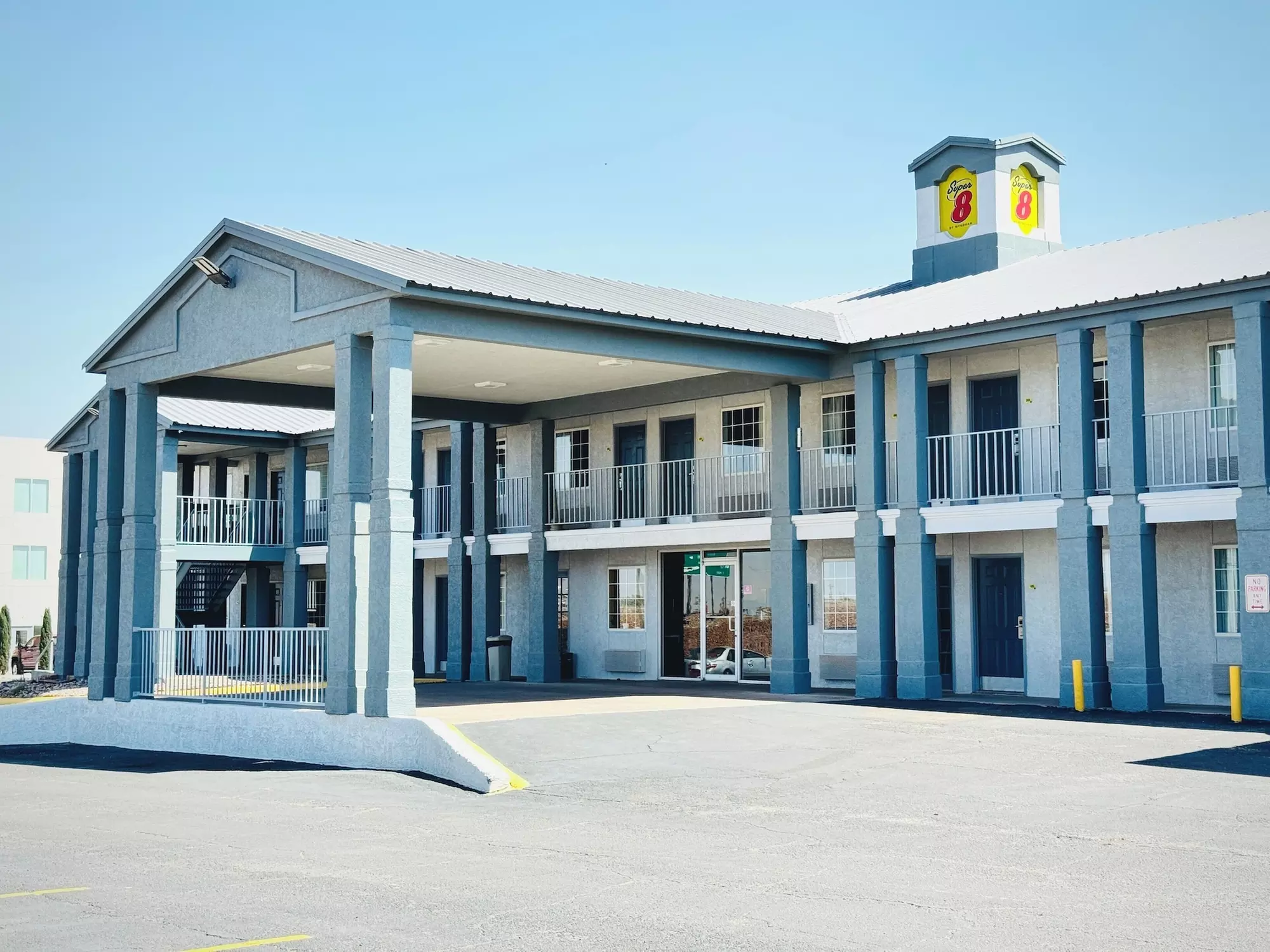 Super 8 by Wyndham Van Horn - Primary Image