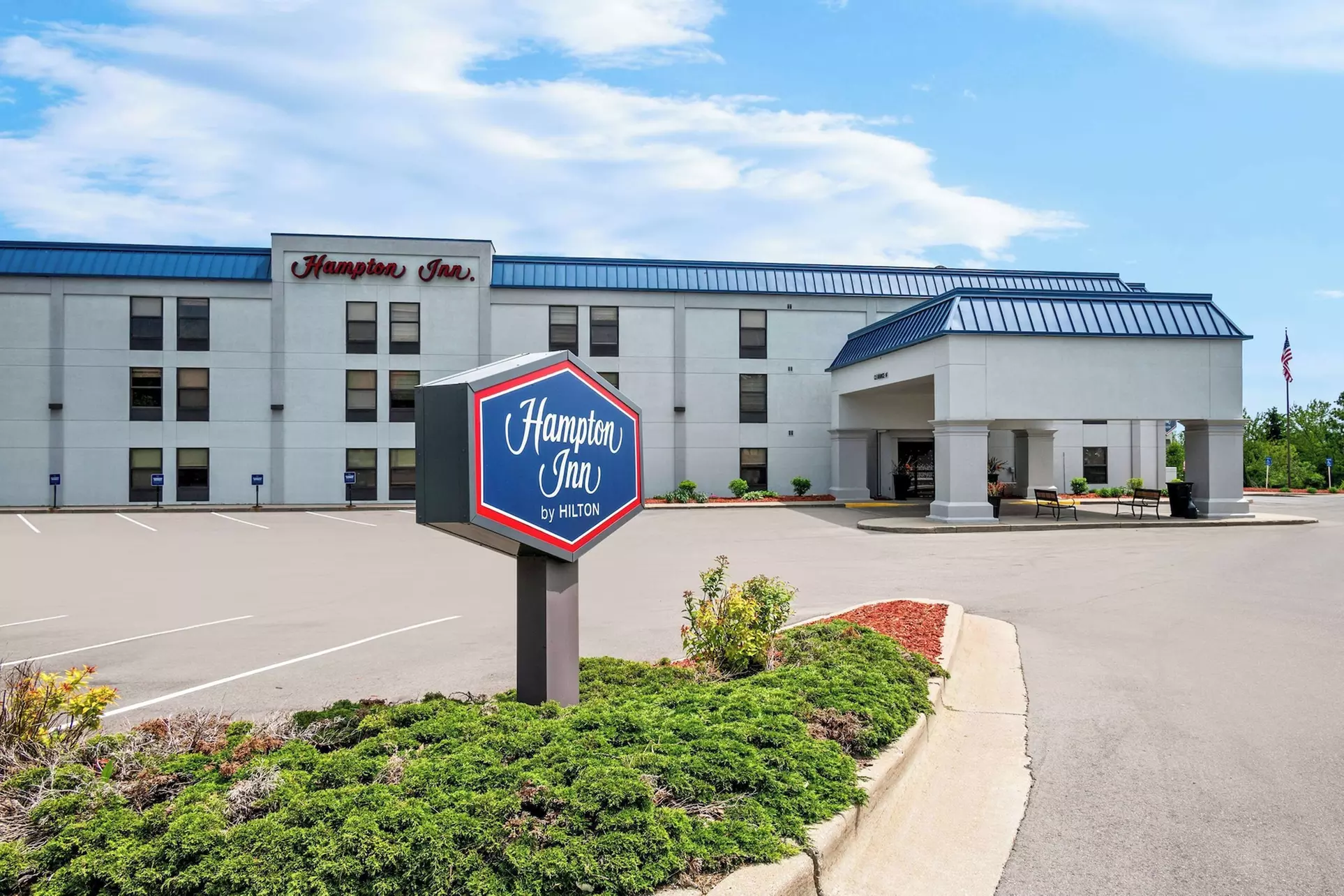 Hampton Inn Grand Rapids-North - Primary Image