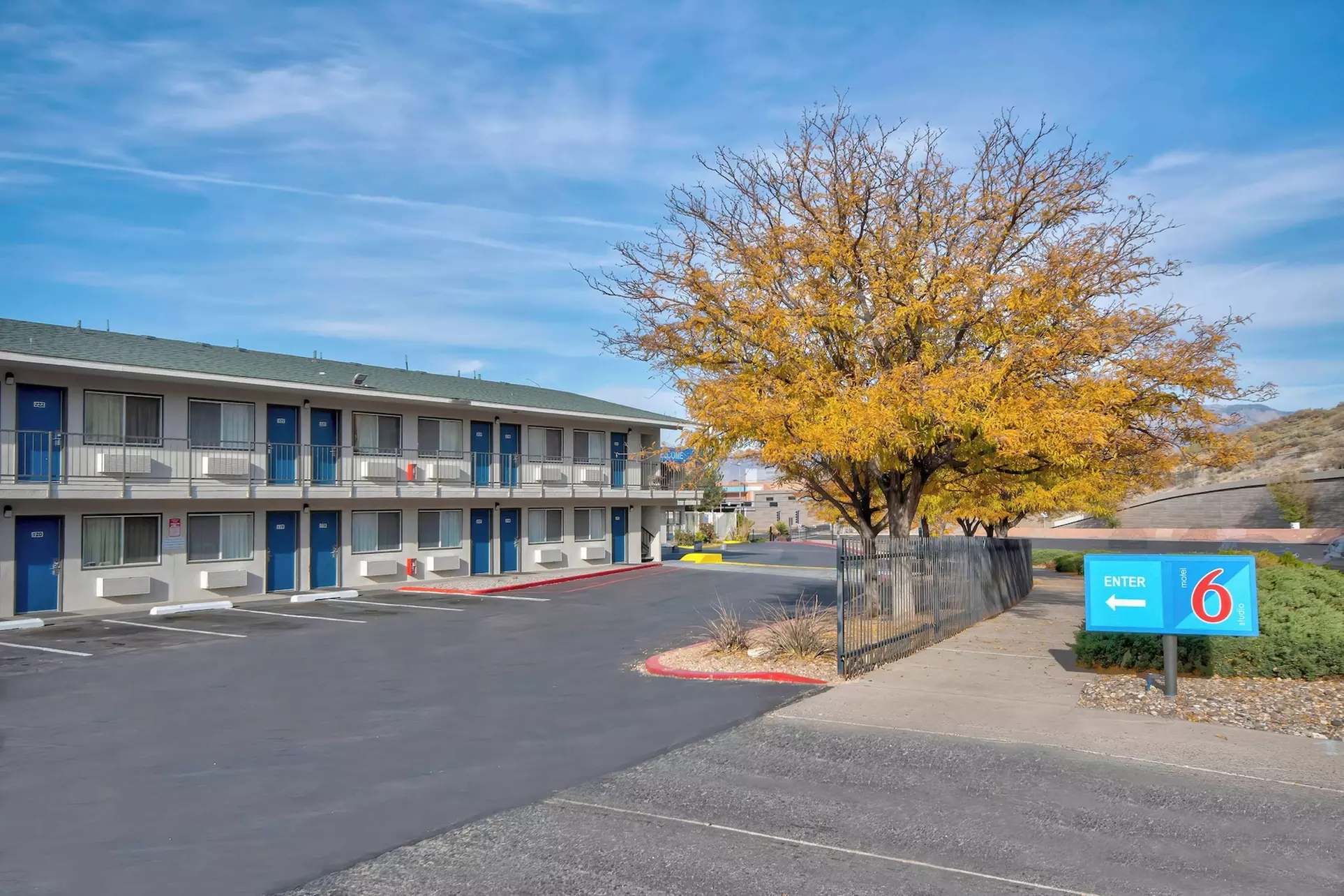 Studio 6 Albuquerque, NM – Midtown - Primary Image
