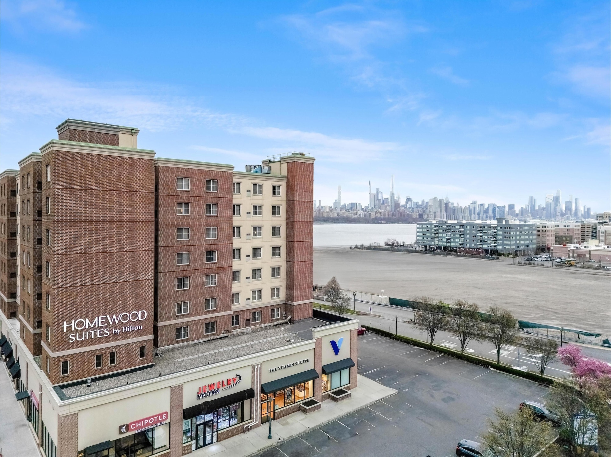Homewood Suites by Hilton Edgewater