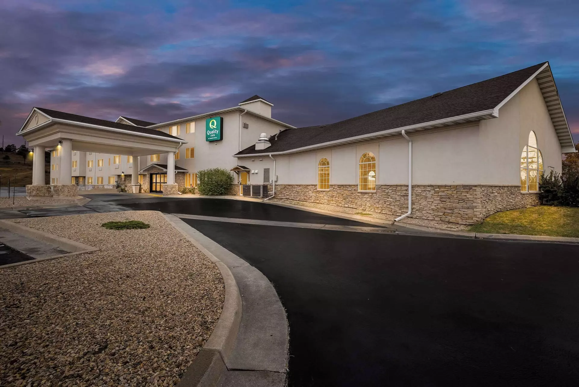 Quality Inn near Monument Health Rapid City Hospital - Primary Image